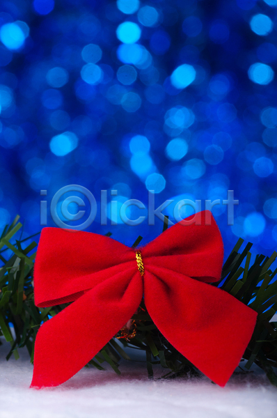 우아함 축하 사람없음 JPG 포토 해외이미지 계절 기념일 리본 매듭 묶기 보케 빛 빨간색 사인 생일 선물 심볼 장식 초록색 크리스마스 파란색 활 황금 휴가