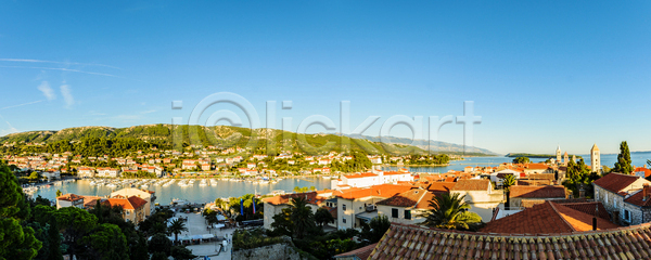 사람없음 JPG 포토 해외이미지 건물 건축양식 교회 도시 마을 만 물방울 섬 여행 여행객 유럽 점 지중해 크로아티아 탑 항구 해외포토 휴가