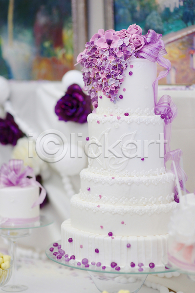 사람없음 JPG 포토 해외이미지 결혼 꽃 리본 보라색 웨딩케이크 장식 케이크