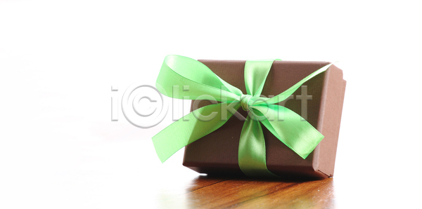 사랑 새로움 축하 행복 사람없음 JPG 포토 해외이미지 가족 결혼 구성 권투 기념 기념일 놀람 덮개 디자인 라이프스타일 리본 발렌타인데이 백그라운드 빨간색 상자 생일 선물 선물상자 쇼핑 신용카드 오브젝트 이벤트 장식 주기 축제 크리스마스 파티 패키지 플랫 해외포토 활 휴가