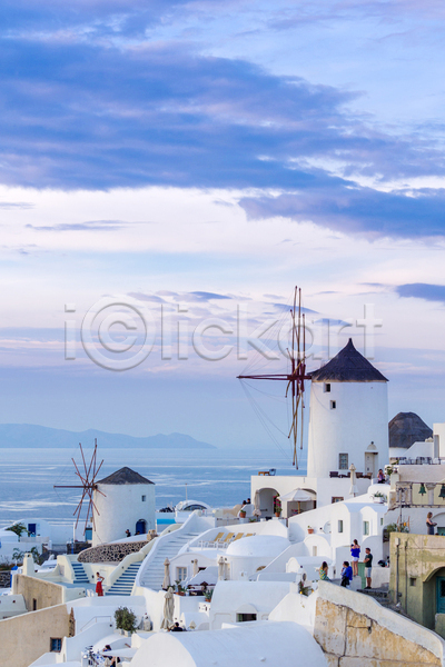 사람없음 JPG 포토 해외이미지 건물 마을 맑음 산토리니 여름(계절) 여행 유럽 자연 파란색 풍차 하늘 휴양지