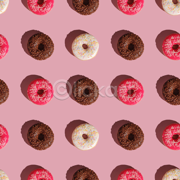 사람없음 JPG 포토 해외이미지 그림자 도넛 디저트 미니멀 백그라운드 분홍색 실내 패턴