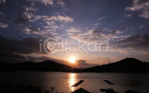사람없음 JPG 포토 구름(자연) 바다 산 새벽 야외 일몰 일출 자연 주간 태양 풍경(경치) 하늘 해 호수