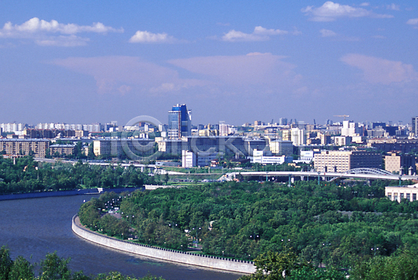 사람없음 JPG 포토 강 건물 공원 구름(자연) 도시 러시아 백그라운드 빌딩 상업시설 야외 외국문화 유럽 자연 정원 주간 풍경(경치) 하늘 해외풍경