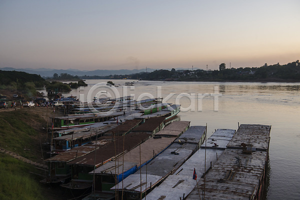 사람없음 JPG 포토 해외이미지 동남아시아 라오스 마을 메콩강 보트 아시아 타운 풍경(경치) 항구