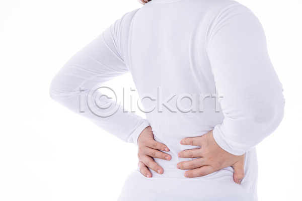 고통 백인 성인 성인여자한명만 여자 한명 JPG 뒷모습 포토 해외이미지 상반신 실내 잡기 허리 허리통증 흰배경