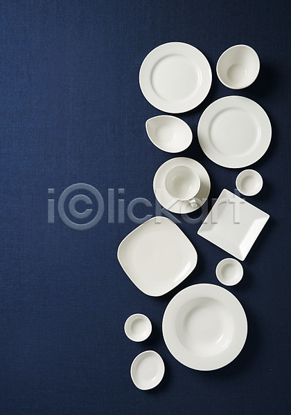사람없음 JPG 포토 하이앵글 그릇 스튜디오촬영 식기 실내 접시 주방용품 파란배경 플랫레이 흰색