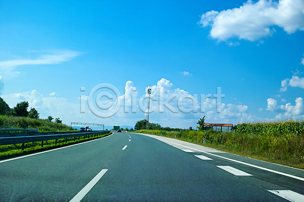 사람없음 JPG 포토 구름(자연) 도로 야외 여행 유럽풍경 자동차여행 주간 크로아티아 풍경(경치) 하늘 해외풍경