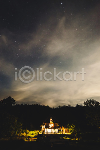 사람없음 JPG 포토 나무 밤하늘 별 야간 야외 여행 유럽풍경 크로아티아 풍경(경치) 플리트비체 하늘 해외풍경 호수