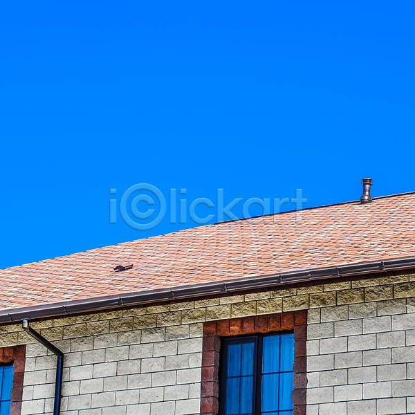 사람없음 JPG 포토 해외이미지 건물 겹침 나사 눈금 덮개 도로 모양 바닥 시트 아연 업무 오렌지 옥상 유연 저울 정상 주택 지붕 질감 창문 철강 타일 파란색 하늘