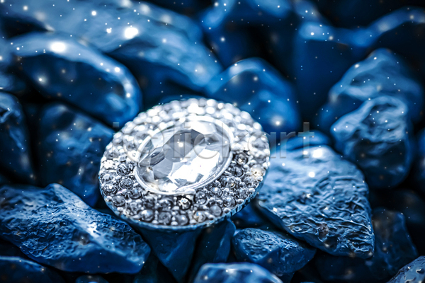 우아함 화려 사람없음 JPG 포토 해외이미지 귀걸이 다이아몬드 보석 실내 장신구 조약돌 파란배경