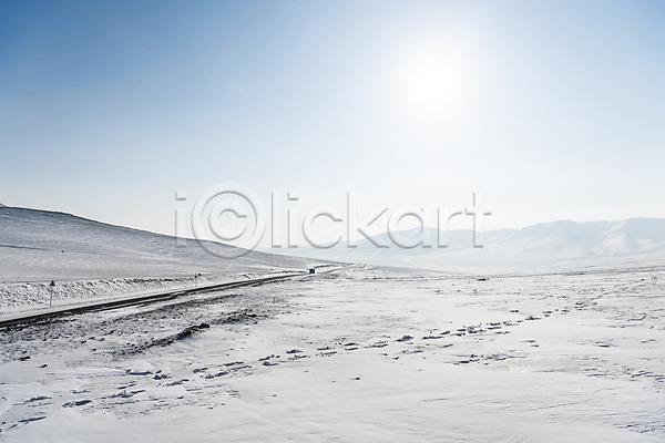 사람없음 JPG 포토 겨울 겨울풍경 눈(날씨) 몽골 설경 설원 야외 자연 주간 풍경(경치) 하늘 해외풍경 햇빛
