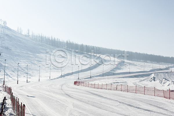 사람없음 JPG 포토 겨울 겨울풍경 눈(날씨) 몽골 산 설경 설원 스키장 야외 자연 주간 풍경(경치) 해외풍경