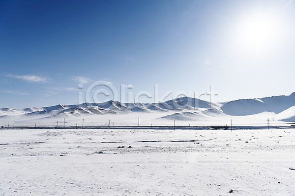 사람없음 JPG 포토 겨울 겨울풍경 기찻길 눈(날씨) 몽골 설경 설원 야외 자연 주간 파란색 하늘 해외풍경 햇빛