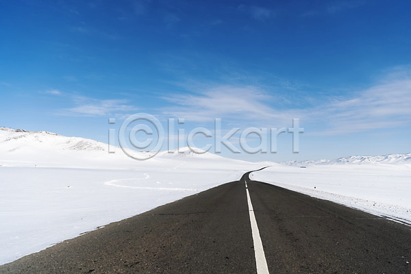 사람없음 JPG 포토 겨울 겨울풍경 구름(자연) 눈(날씨) 도로 몽골 설경 설원 야외 자연 주간 파란색 하늘 해외풍경