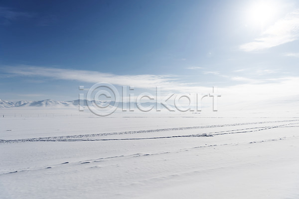 사람없음 JPG 포토 겨울 겨울풍경 구름(자연) 눈(날씨) 몽골 설경 설원 야외 자연 주간 파란색 하늘 해외풍경 햇빛
