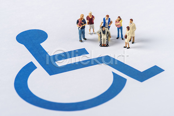 사람없음 여러명 JPG 포토 미니어처 비장애인 스튜디오촬영 실내 심볼 응시 장애인 휠체어
