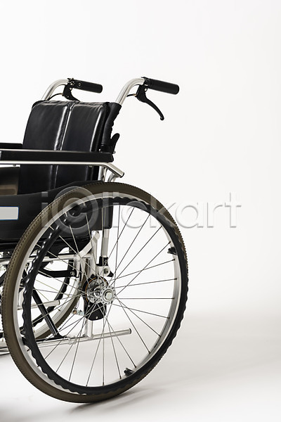 사람없음 JPG 포토 누끼 보조기구 스튜디오촬영 실내 오브젝트 의료용품 장애 한개 휠체어 흰배경