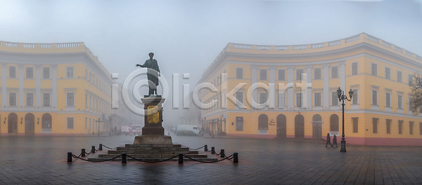 추위 사람없음 JPG 포토 해외이미지 건물 건축양식 겨울 계절 구시가지 도로 안개 여행 역사 우크라이나 유럽 조각 천연기념물 해외포토 휴양지