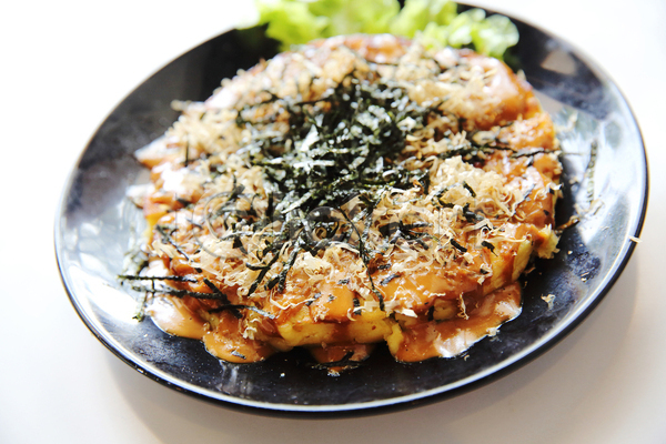 사람없음 JPG 포토 해외이미지 실내 오코노미야끼 일본음식 흰배경