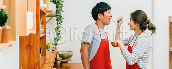 달콤 사랑 함께함 행복 남자 동양인 두명 사람 여자 JPG 포토 해외이미지 가족 건강 결혼 관계 남편 내부 덮개 동남아시아 라이프스타일 먹기 미소(표정) 배너 식사 아내 아시아 아침식사 아파트 요리 우주 웹 음식 일본 주방 주방용품 주택 카피스페이스 커플 탁자 파노라마 포옹 해외포토