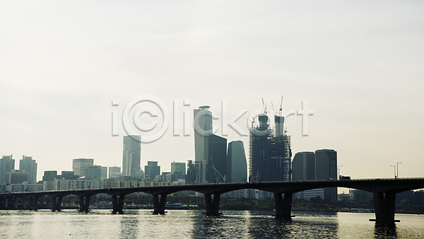 사람없음 JPG 포토 강가 도시 도시풍경 빌딩 서울 야외 원효대교 주간 하늘 한강 한국