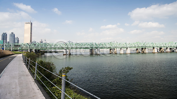 사람없음 JPG 포토 강가 도로 도보 도시 도시풍경 서울 야외 주간 하늘 한강 한강철교 한국