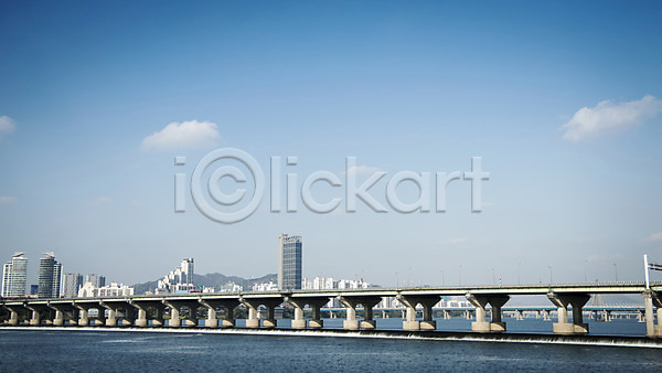 사람없음 JPG 포토 강가 구름(자연) 도시 도시풍경 빌딩 서울 야외 잠실대교 주간 하늘 한강 한국