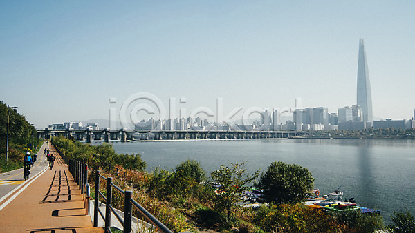 사람없음 JPG 포토 강가 나무 도로 도시 도시풍경 빌딩 서울 야외 잠실철교 주간 하늘 한강 한국