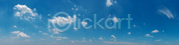 분위기 사람없음 JPG 포토 해외이미지 계절 날씨 내추럴 디자인 맑음 배너 백그라운드 뷰티 빛 솜털 수평선 야외 우주 자연 장면 천국 태양 파노라마 파란색 하늘 해외포토 햇빛 환경 흰색