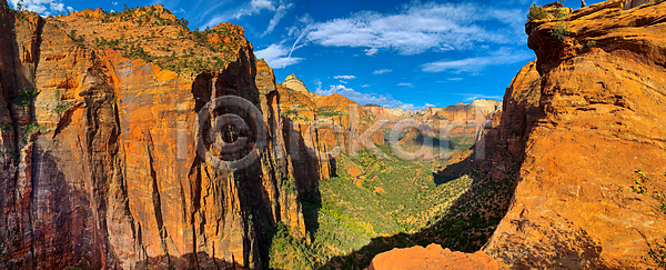 사람없음 JPG 포토 해외이미지 강 계곡 골짜기 공원 국립공원 내추럴 물 미국 빨간색 사막 사암 산 시온산 애리조나 야외 여행 응시 자국 자연 전국 절벽 절정 좁은 천사 탐험 하늘 하이킹 해외포토 환경 황무지