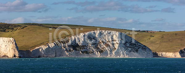사람없음 JPG 포토 해외이미지 남쪽 동쪽 땅 만 물 바다 섬 세계 여름 여행객 영국 영어 옛날 잉글랜드 자연 재산 절벽 주입구 쥬라기 직진 채널 파란색 포트 풍경 항구 해외포토 휴가 휴양지 흰색