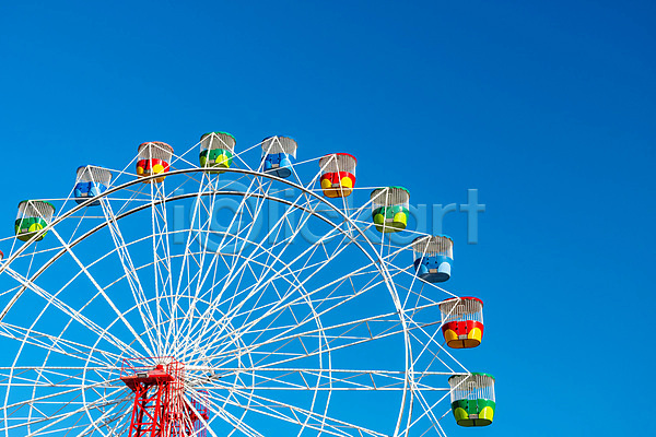 행복 휴식 사람없음 JPG 포토 해외이미지 놀이공원 대관람차 맑음 야외 주간 주말 파란색 하늘