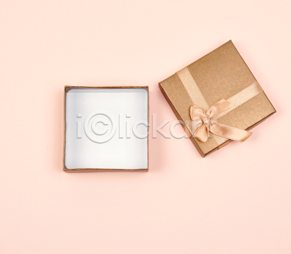축하 사람없음 JPG 포토 해외이미지 리본 베이지색 상자 선물 선물상자 오브젝트 포장