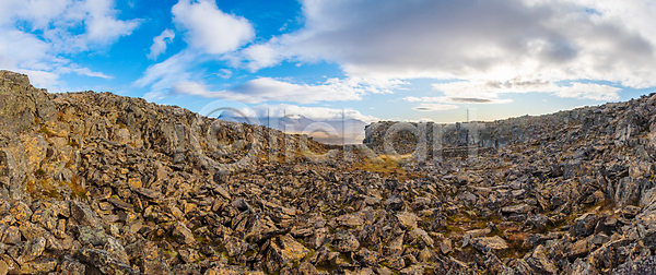 만족 사람없음 JPG 포토 해외이미지 계곡 구름 날씨 내추럴 맑음 물 바위 바이킹 벽 뷰티 빙하 산 스칸디나비아 쌓기 아이슬란드 암초 여행 역 역사 옛날 위치 자연 전략 정상 지질학 최고 태양 틈 파노라마 파란색 풍경 하늘 해외포토 햇빛 현무암 화산