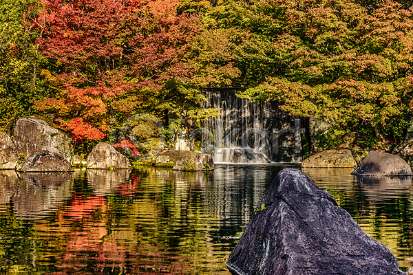 사람없음 JPG 포토 해외이미지 가을(계절) 가을풍경 강 단풍 단풍나무 물결 바위(돌) 야외 일본 자연 주간 폭포 풍경(경치)