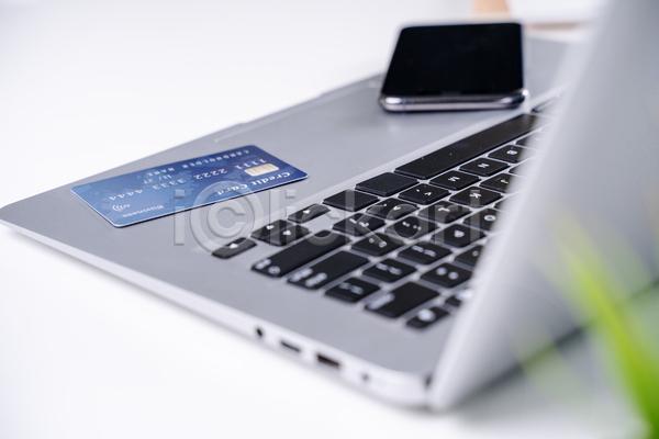 사람없음 JPG 포토 해외이미지 노트북 쇼핑 스마트폰 신용카드 흰배경