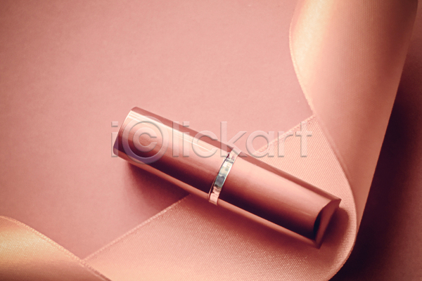 사람없음 JPG 포토 하이앵글 해외이미지 리본 립스틱 분홍색배경 뷰티 실내 화장품