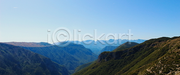사람없음 JPG 포토 해외이미지 거리 계절 내추럴 배너 백그라운드 벽지 보스니아 빛 산 숲 시골 식물 안개 언덕 여행 옛날 웅장함 자연 장면 절정 초록색 태양 파노라마 하늘 해외포토 햇빛