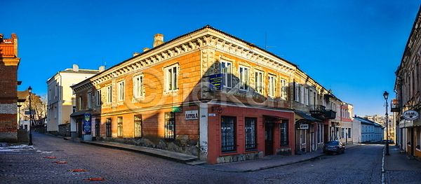 추위 사람없음 JPG 포토 해외이미지 거리 건물 건축양식 겨울 도시 맑음 벽 식당 아침 야외 언덕 여행 역사 우크라이나 유럽 축제 타운 탑 파멸 해외포토 호텔