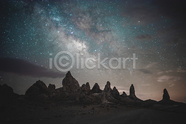 감성 분위기 사람없음 JPG 포토 해외이미지 몽환 밤하늘 별 사막 암석 야간 야외 은하수(은하) 자연