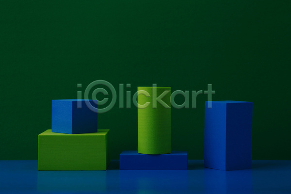 사람없음 3D JPG 포토 해외이미지 목업 스튜디오촬영 실내 오브젝트 원기둥 입체도형 정사각형 직사각형 초록배경 초록색 큐브 파란색