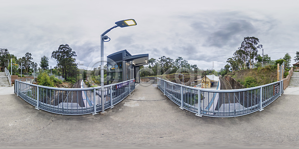 사람없음 JPG 포토 해외이미지 건물 교통시설 기차 단상 땅 산 선로 야외 여행 여행객 자연 전선 커뮤니티 통근 파노라마 해외포토 호주 환경