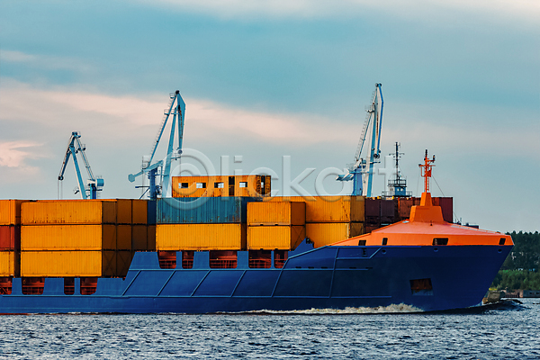 사람없음 JPG 포토 해외이미지 바다 산업 상업 수입 수출업 컨테이너 화물 화물선