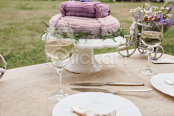 로맨틱 사람없음 JPG 포토 해외이미지 결혼 꽃 꽃병 나이프 스몰웨딩 와인잔 웨딩케이크 접시 티스푼