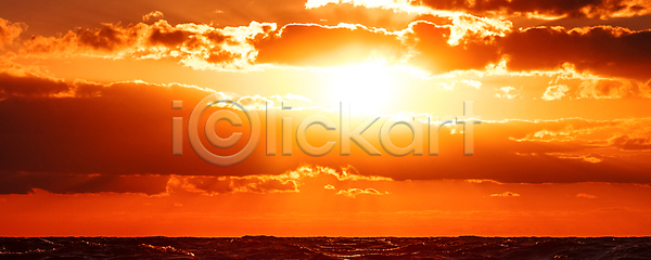 뜨거움 사랑 침묵 활발 사람없음 JPG 실루엣 포토 해외이미지 광선 구름 노란색 도시 라트비아 리가 물 바다 반사 발트해 보라색 빛 빨간색 아침 야외 어둠 오렌지 요트 유럽 일몰 일출 자연 저녁 진홍색 컬러풀 타운 태양 태평양 파란색 풍경 하늘 해외포토 황금