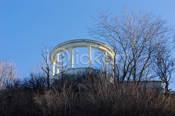 사람없음 JPG 포토 해외이미지 건축양식 구름(자연) 기둥 나무 도시 러시아 백그라운드 시티라이프 자연 종류 풍경(경치) 하늘