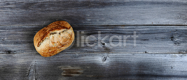 신선 사람없음 JPG 포토 해외이미지 건강 굽기 낟알 날씨 널 다이어트 덩어리 맛 머리위 목재 밀 밀가루 백그라운드 번 시리얼 식사 아침식사 유기농 음식 재료 카피스페이스 탄수화물 해외포토 핸드메이드