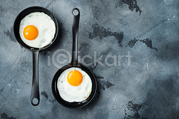 사람없음 JPG 포토 하이앵글 해외이미지 계란 계란요리 계란프라이 음식 카피스페이스 프라이팬