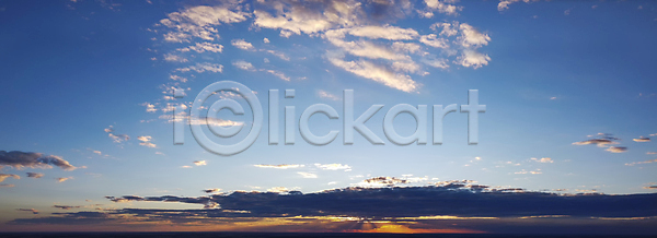 사람없음 JPG 포토 해외이미지 계절 날씨 내추럴 노란색 맑음 백그라운드 뷰티 빛 빨간색 새벽 수평선 아침 야간 야외 어둠 여행 오렌지 우주 일몰 일출 자연 장면 저녁 천국 추상 컬러풀 태양 파노라마 파란색 패턴 하늘 해외포토 햇빛 황금 황혼